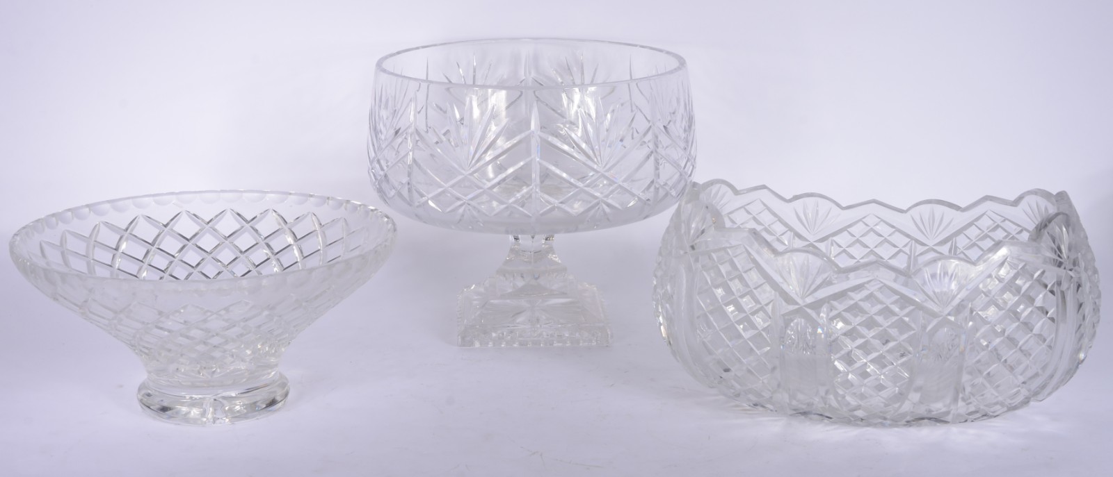 Três fruteiras de cristal tcheco lapidado. - foto 1 de 9