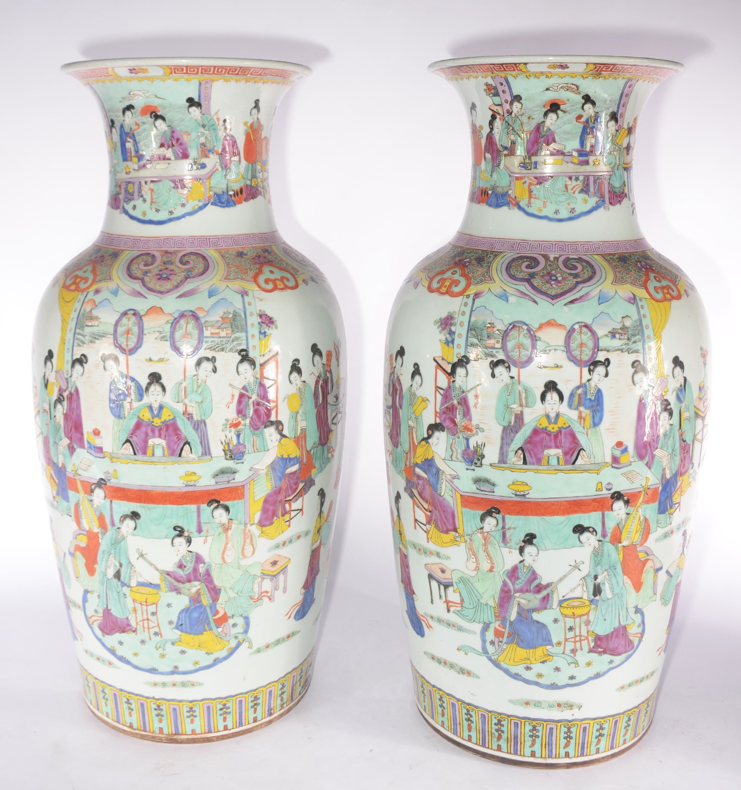 Exuberante par de vasos em porcelana chinesa de formato balaústre... - foto 7 de 11