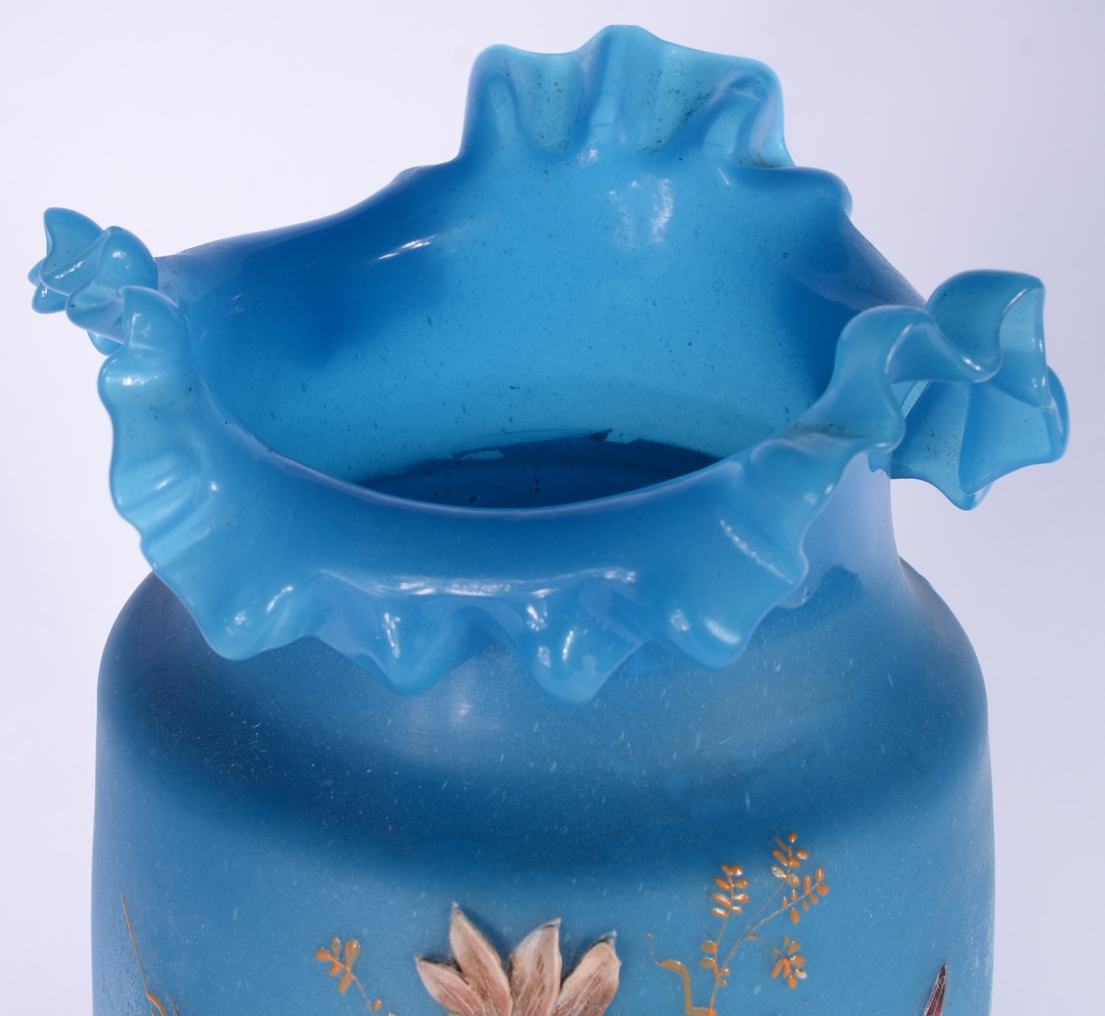 Vaso de opalina azul com pássaros e flores em policromia. (restaurado... - foto 7 de 8