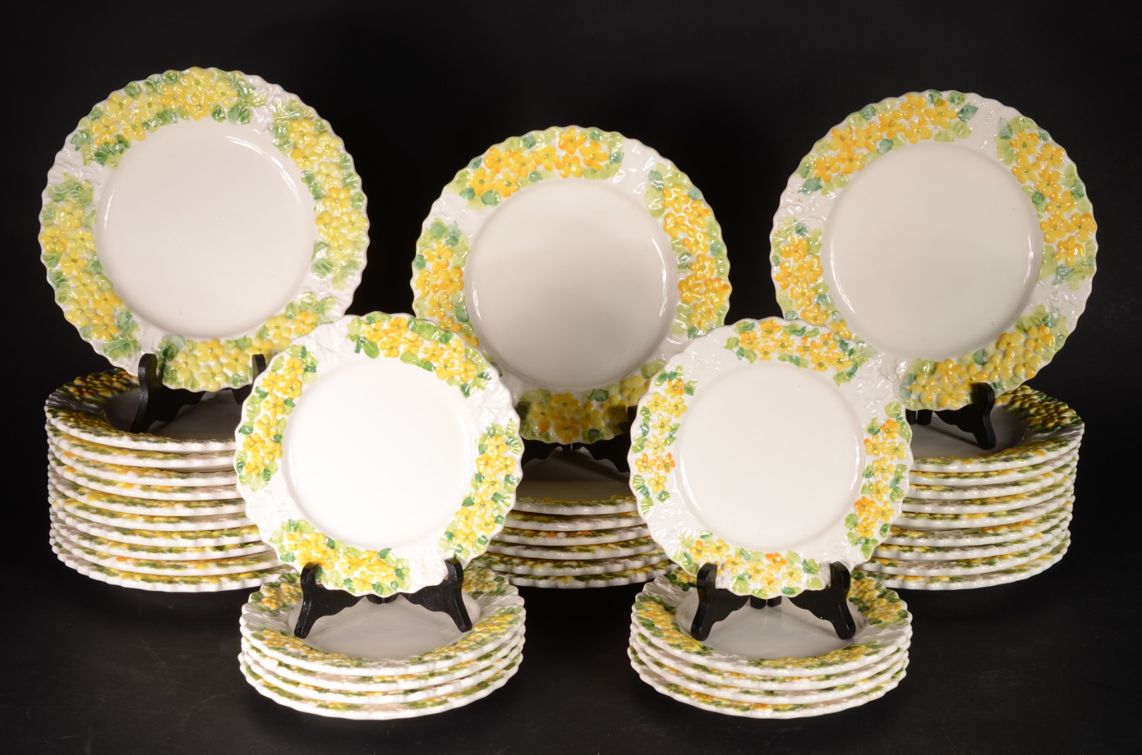 Serviço de jantar de cerâmica Weiss, borda verde e amarela com flores... - foto 1 de 4