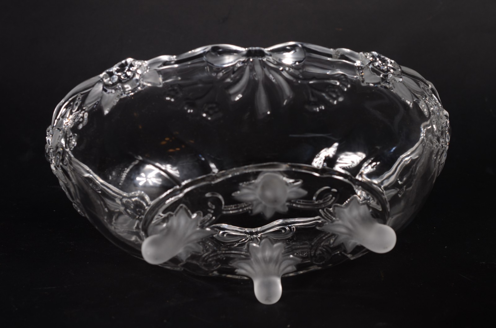 Diversas peças de vidro, sendo: 6 bowls, vaso, centro de mesa e... - foto 10 de 11