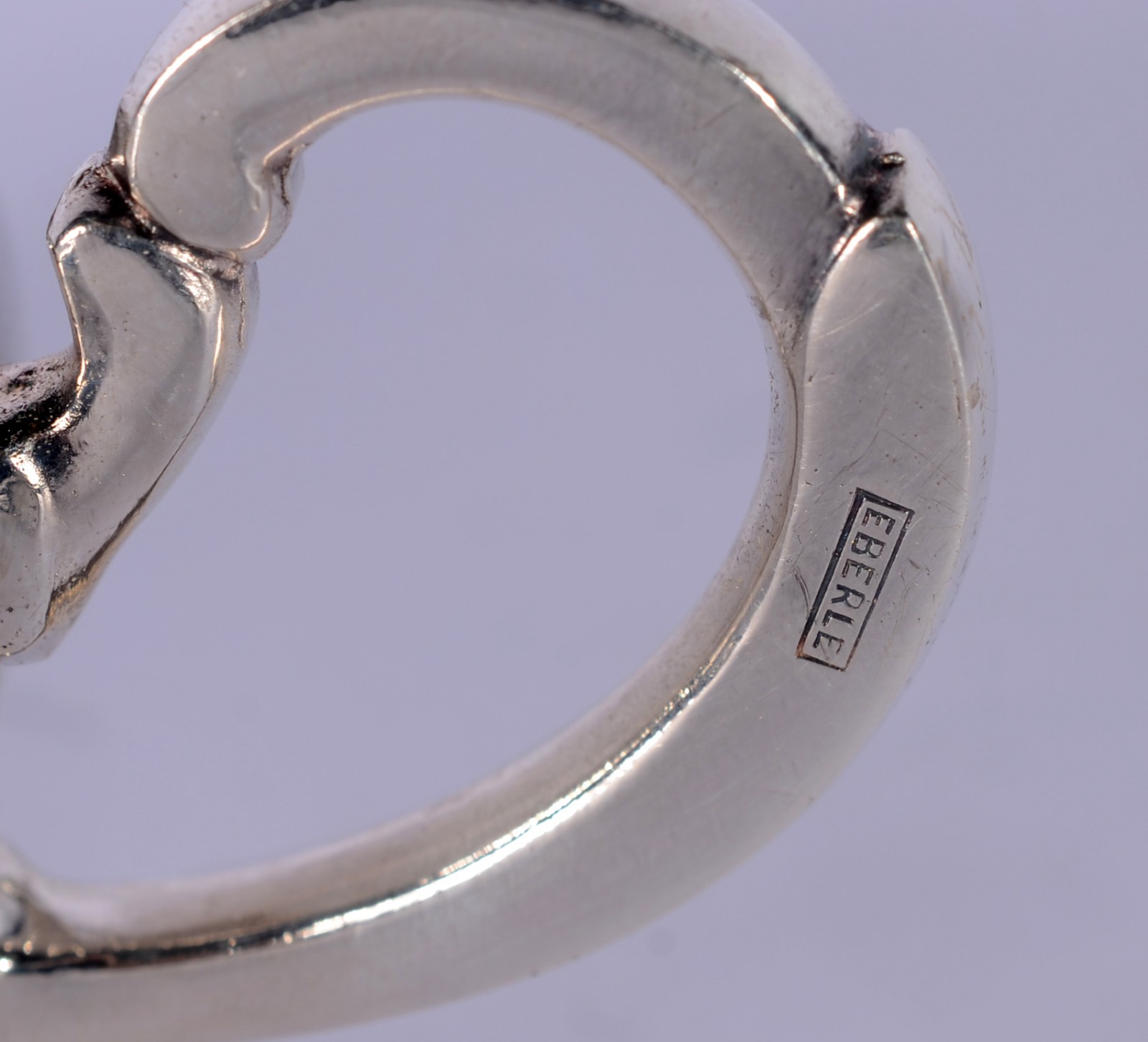 Conjunto com 6 taças de metal prateado para sorvete com colheres, no... - foto 6 de 11