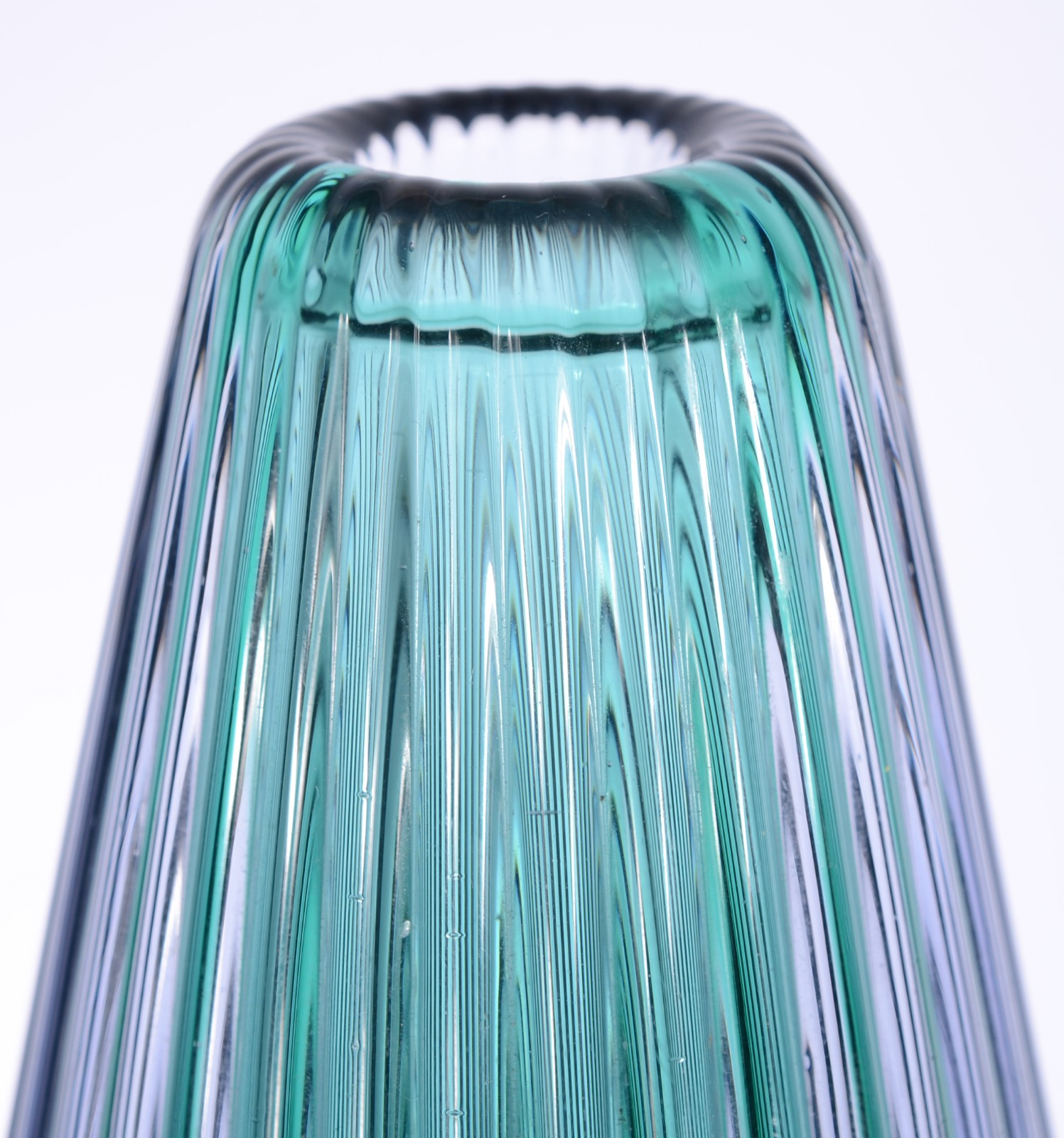 Vaso gomado de murano na cor azul, anos 50. - foto 2 de 4
