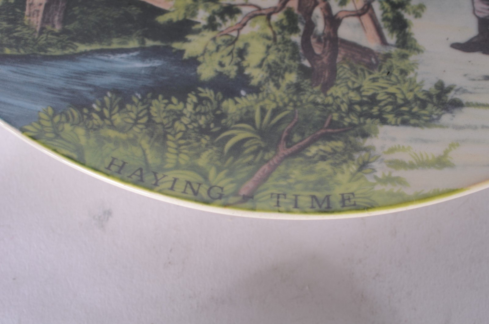 Diversas peças de porcelana, sendo: 10 xícaras de chá com pires; 5... - foto 5 de 11