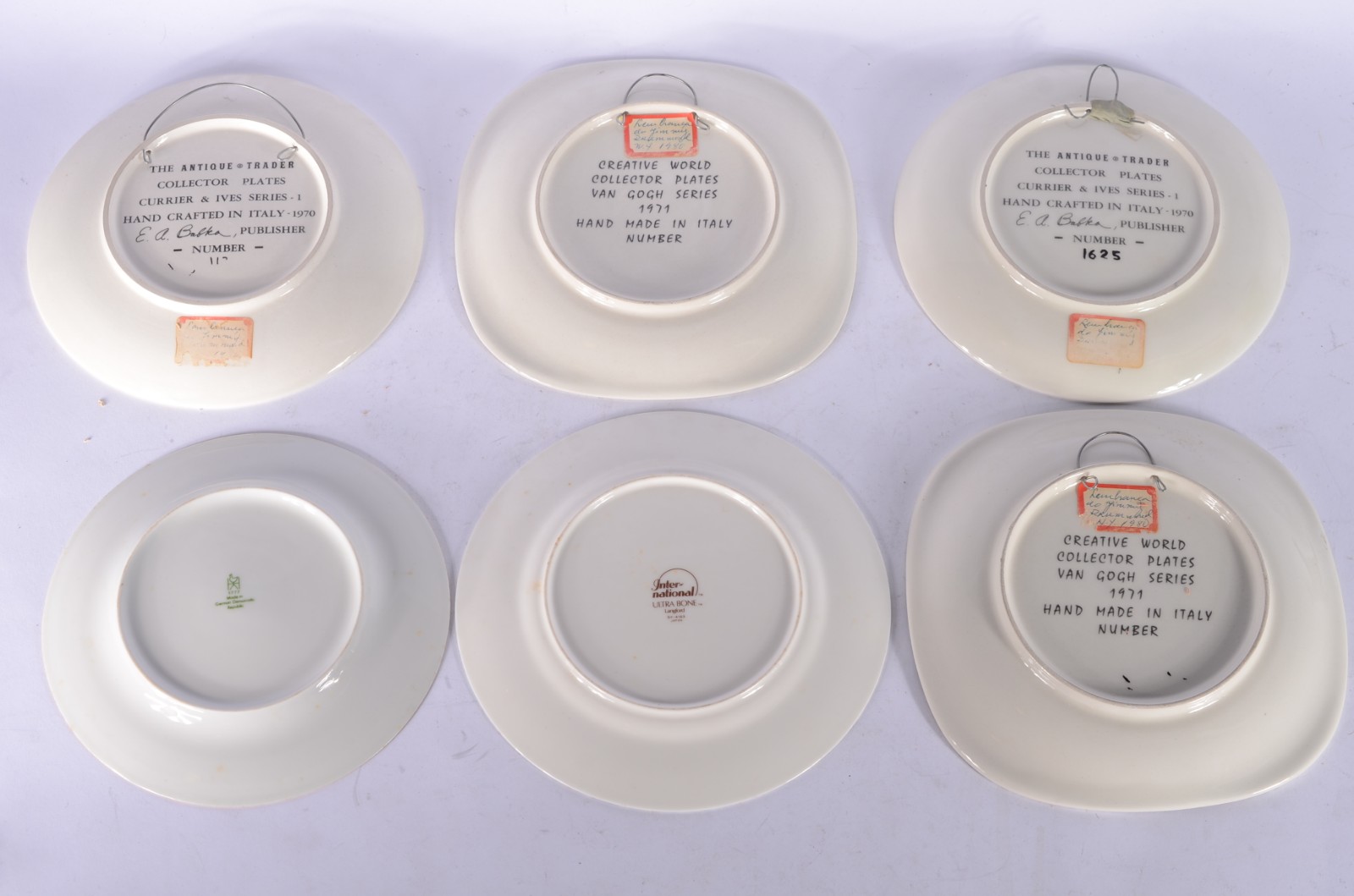 Diversas peças de porcelana, sendo: 10 xícaras de chá com pires; 5... - foto 7 de 11
