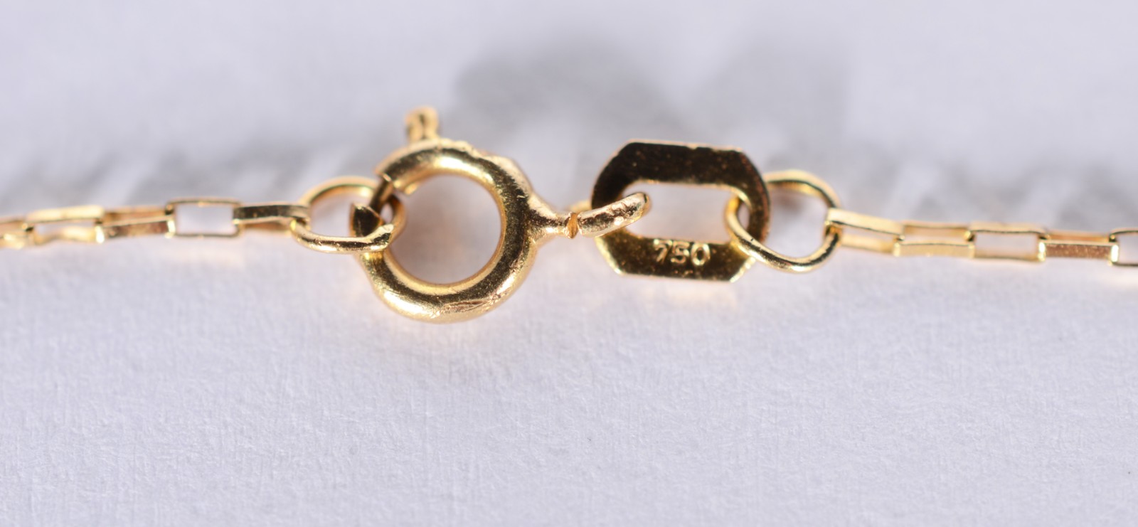 Colar com pendente Olho grego de ouro 18 k. (Por motivos de segurança... - foto 4 de 6