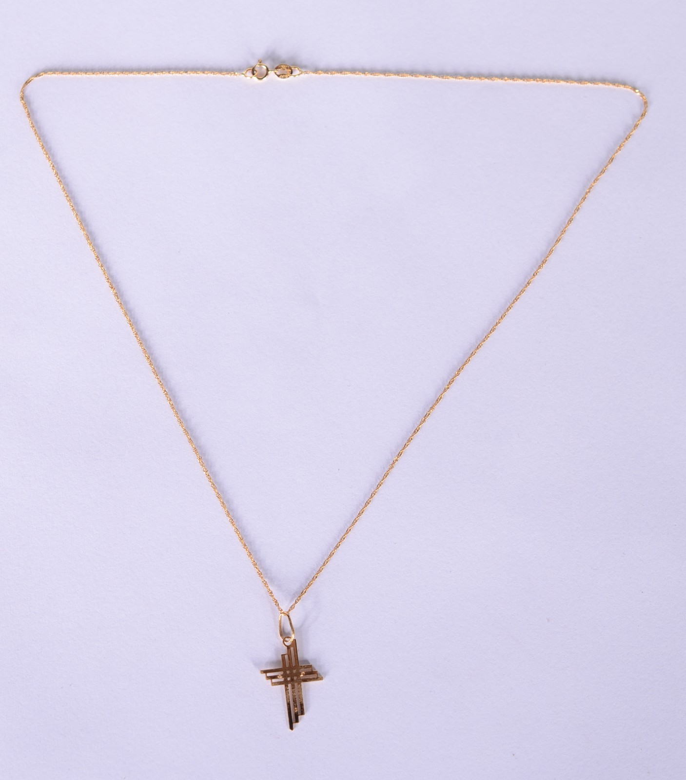 Colar com pendente feitio cruz de ouro 18 k., contraste 750 mls. (Por... - foto 2 de 4