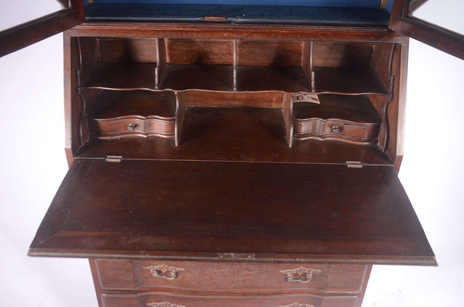 Cômoda "bookcase" de madeira nobre com 4 gavetas, tampo articulado... - foto 4 de 9