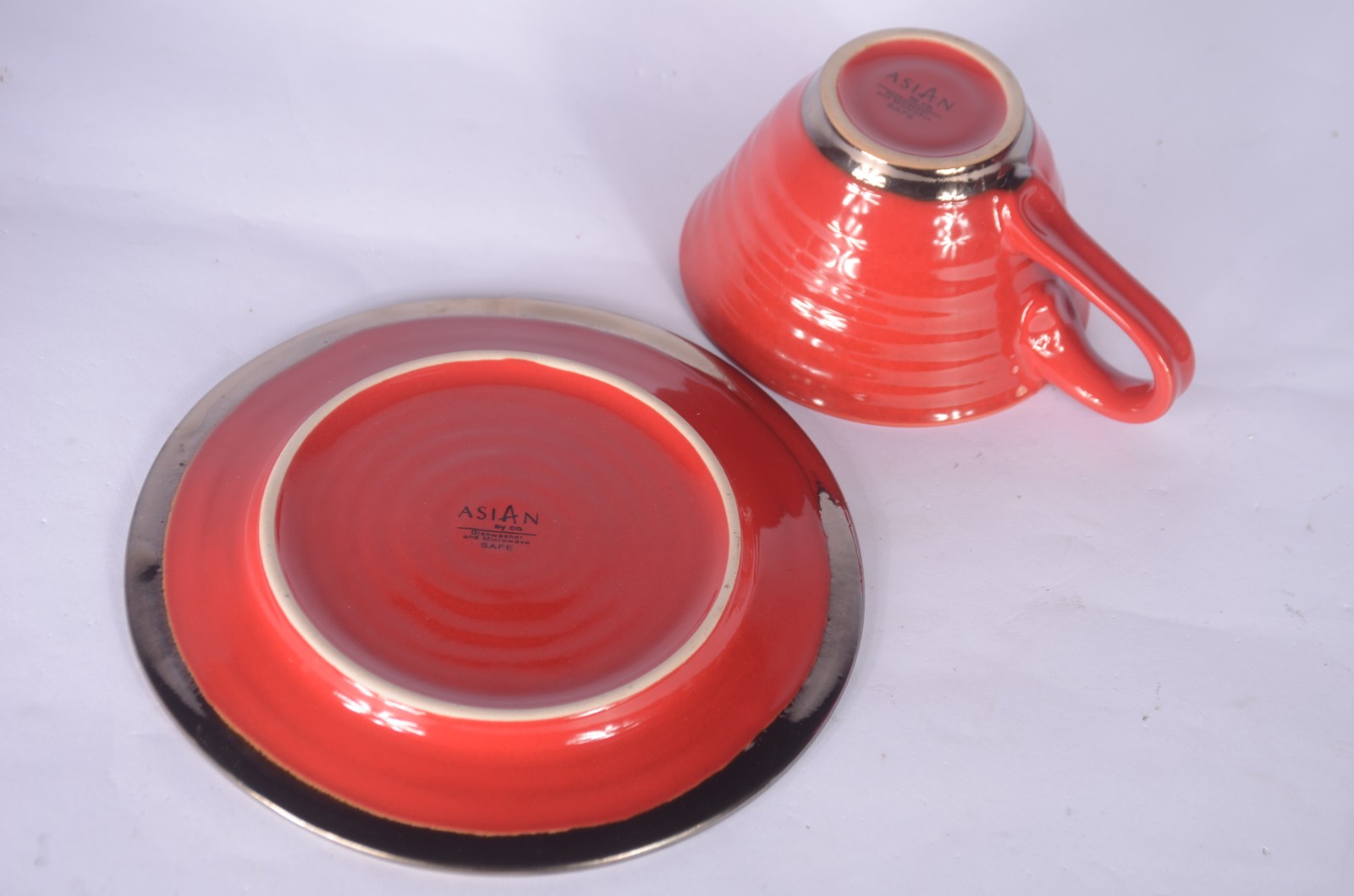 Serviço de jantar e chá de cerâmica vermelha ASIAN, composto de: 12... - foto 5 de 8