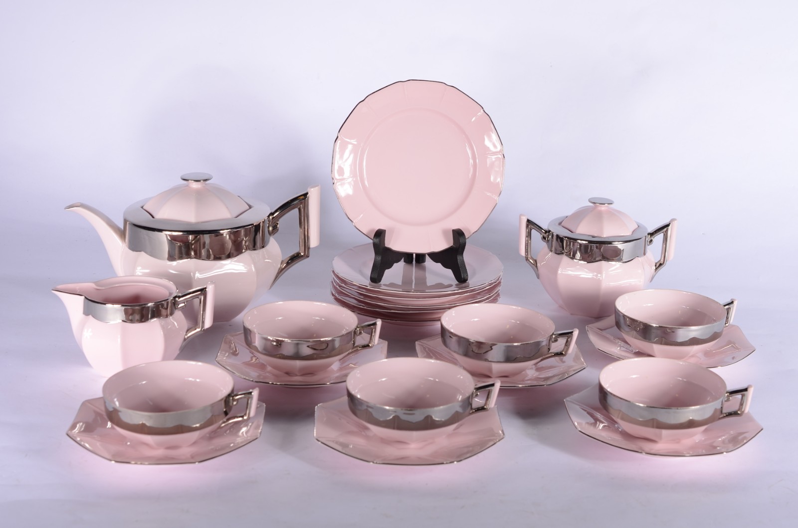 Serviço de chá de porcelana tcheca Epiag na cor rosa, composto de: 6... - foto 1 de 7