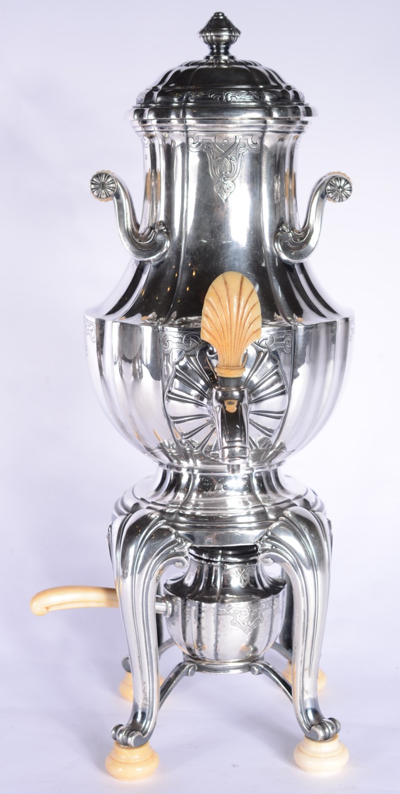 Elegante samovar de metal espessurado a prata contrastado, trabalhos... - foto 1 de 11