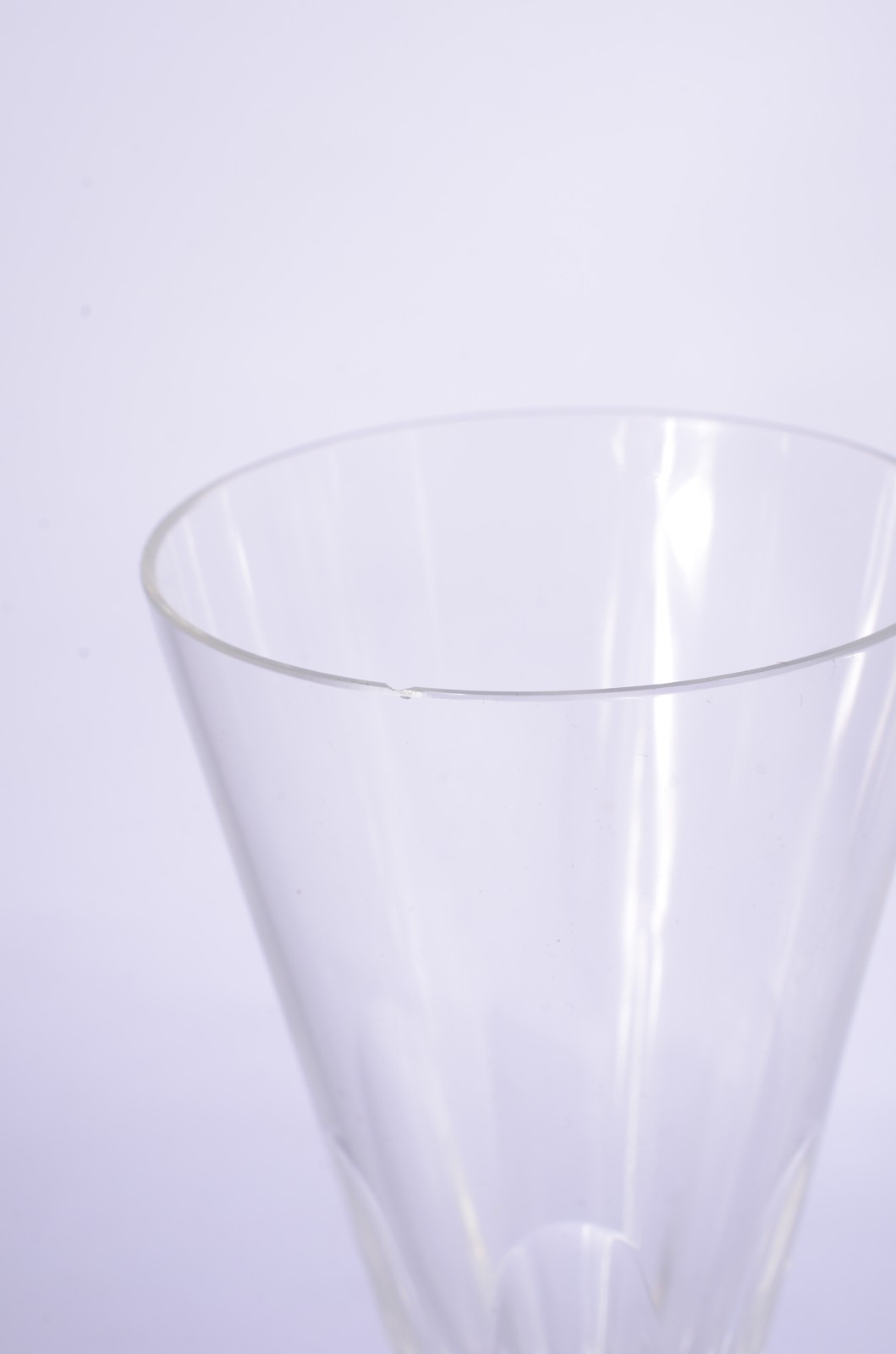 Dois conjuntos de flutes para champagne de cristal, sendo 12... - foto 6 de 8