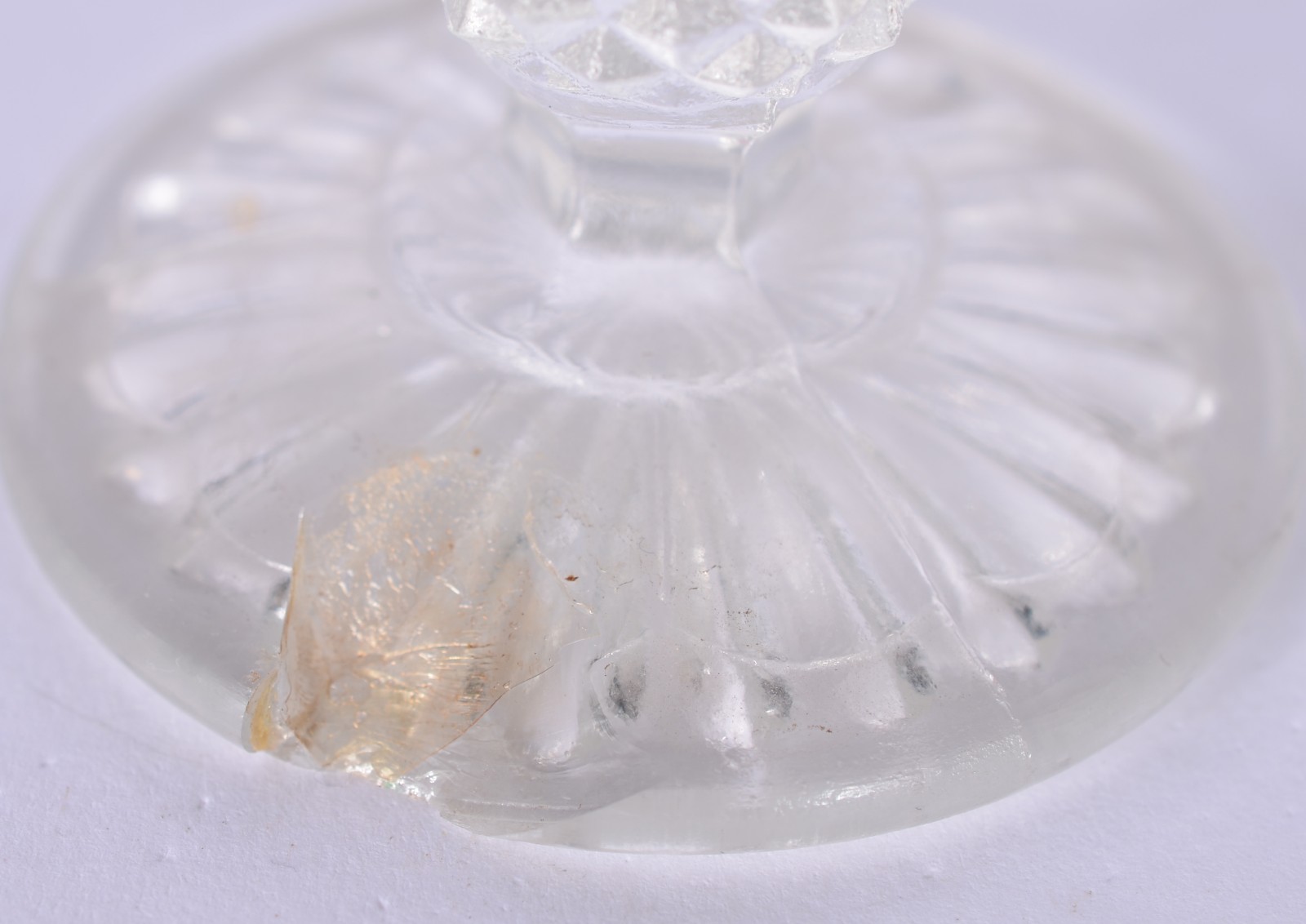 Serviço de cristal lapidação "bico de jaca", composto de: 28 taças... - foto 6 de 6