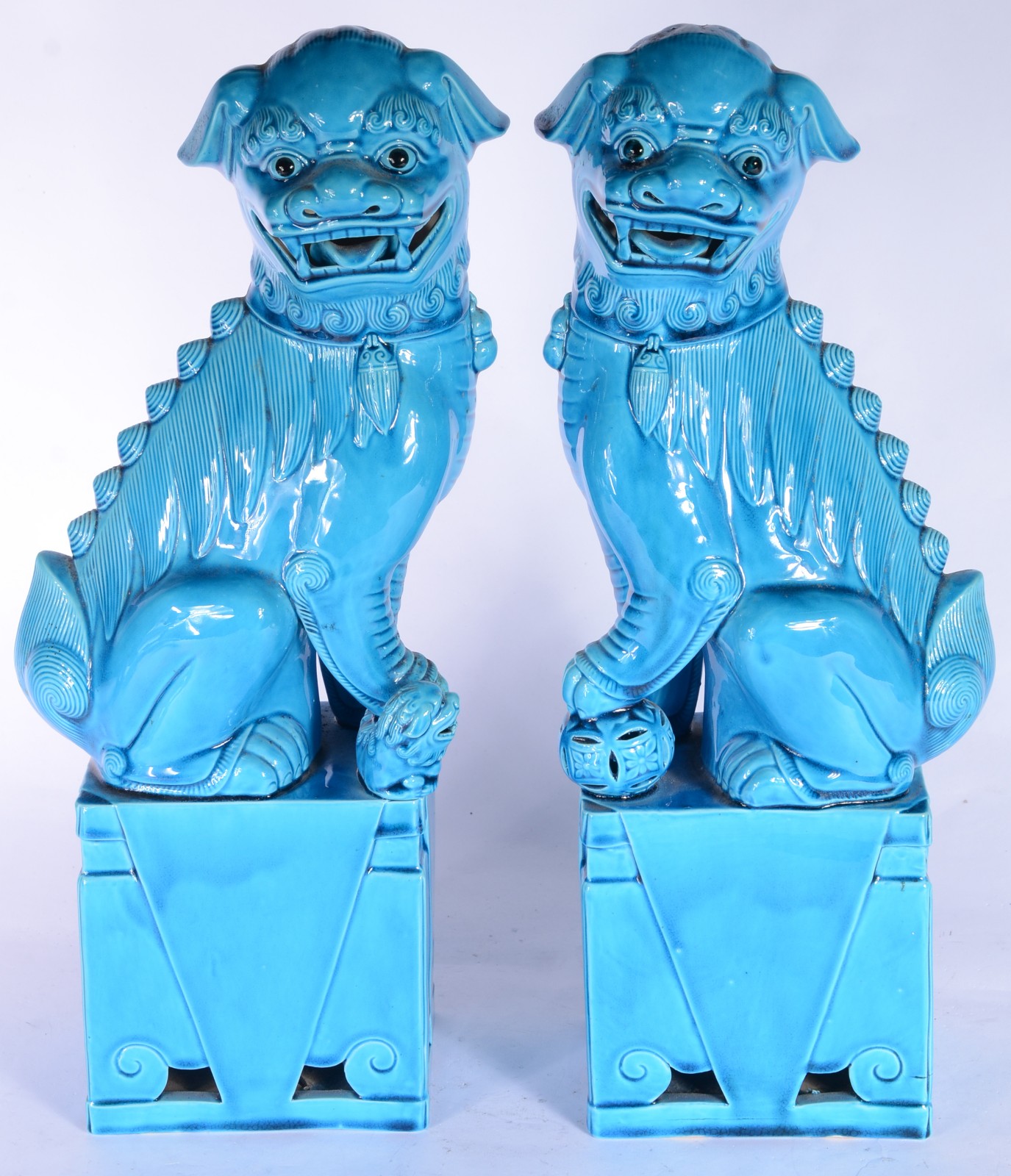 Par de grandes esculturas de porcelana chinesa azul turquesa... - foto 1 de 8