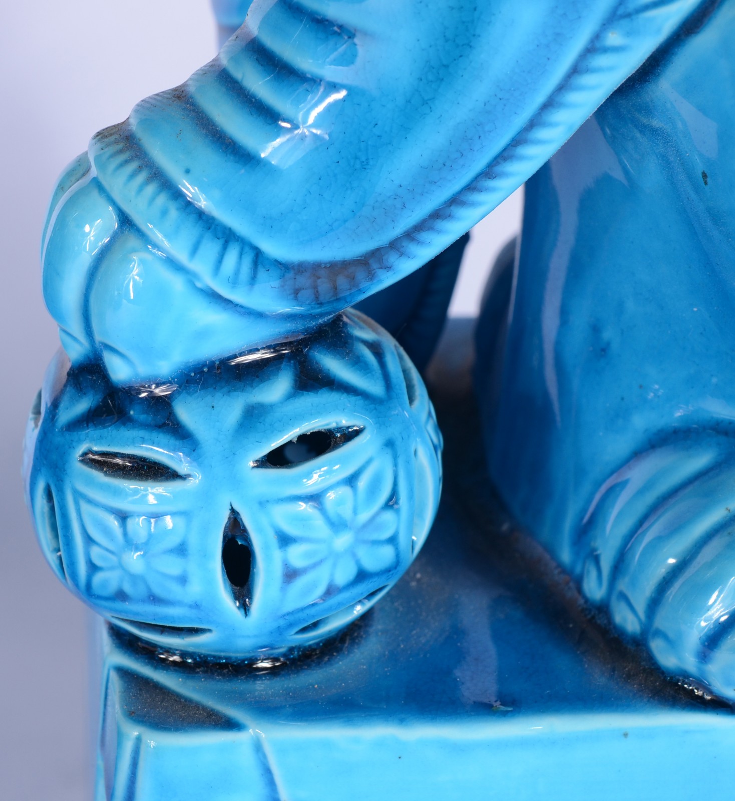 Par de grandes esculturas de porcelana chinesa azul turquesa... - foto 2 de 8
