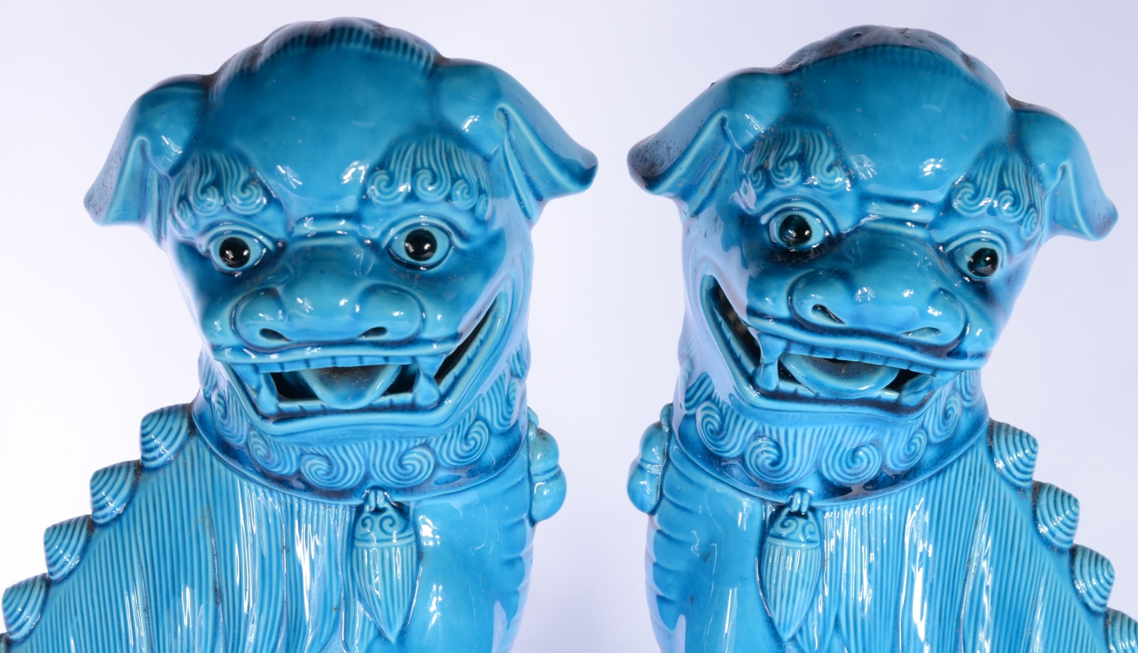 Par de grandes esculturas de porcelana chinesa azul turquesa... - foto 4 de 8