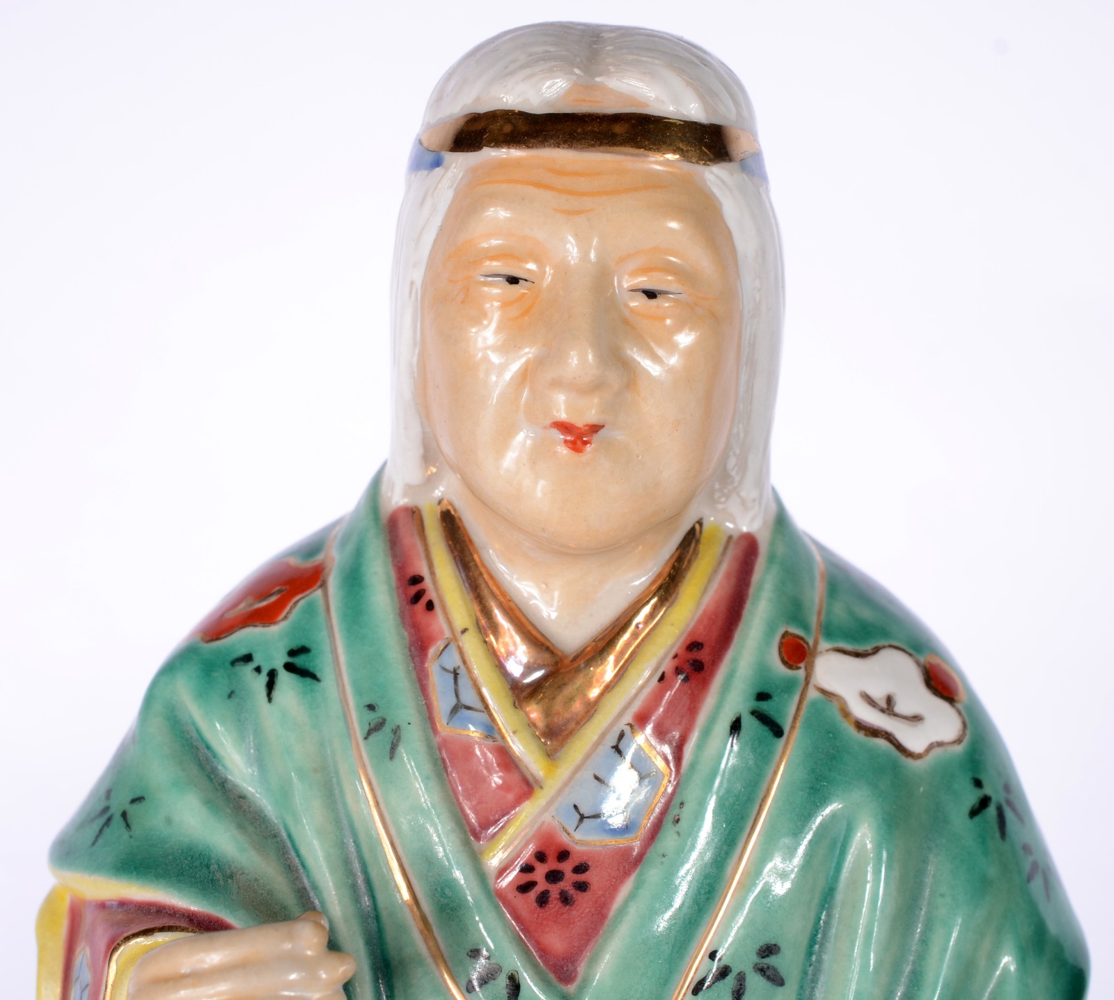 Duas esculturas de porcelana oriental policromada representando... - foto 6 de 10
