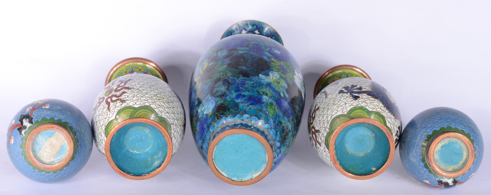 Lote com 10 vasos diversos de cloisoné chines em policromia. - foto 6 de 6