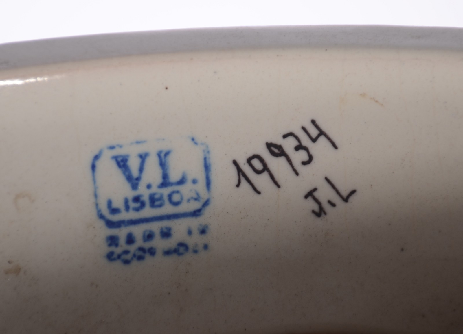 Vaso com prato de cerâmica portuguesa - Lisboa - V.L. - foto 4 de 9