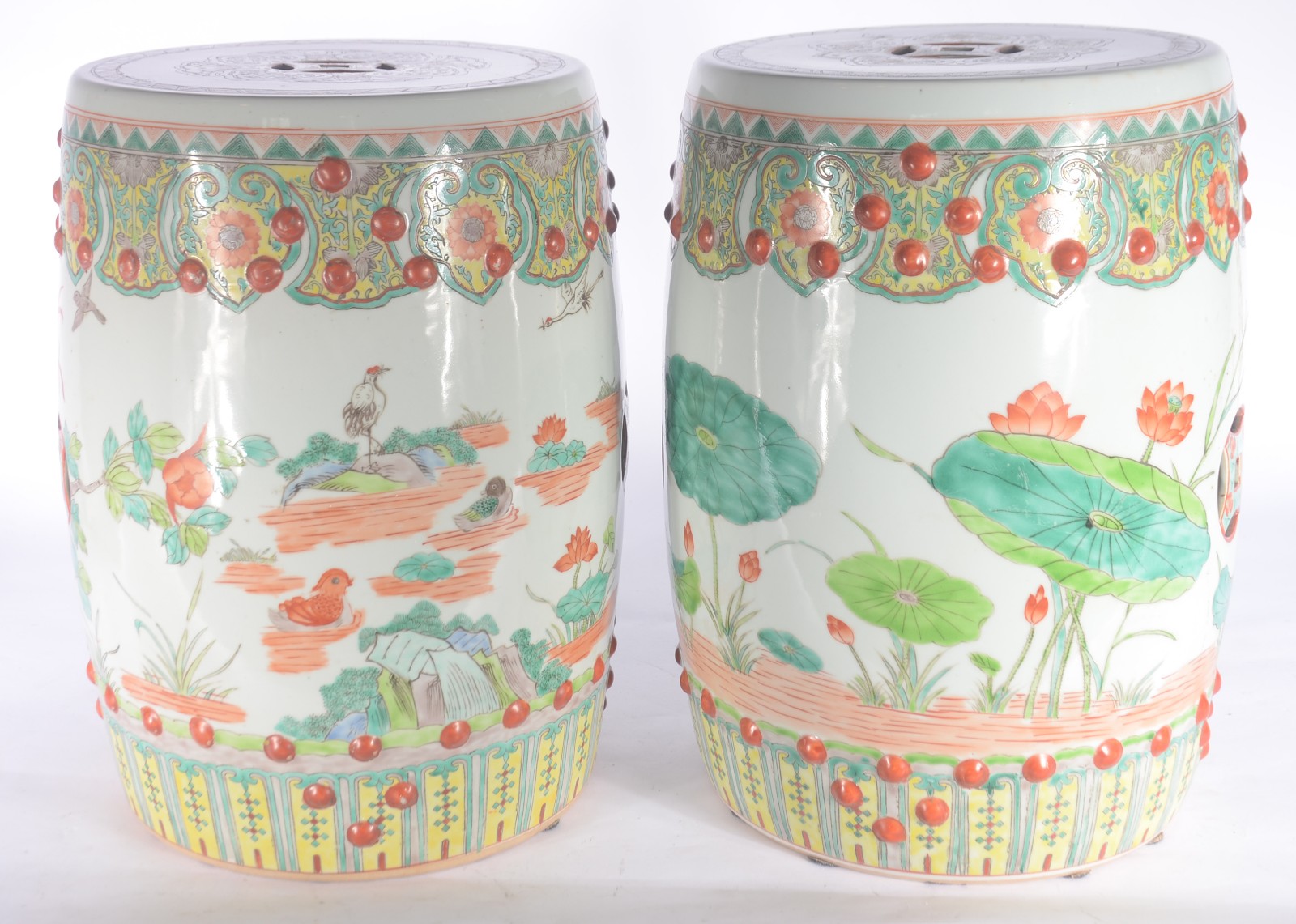 Par de Seat garden de porcelana chinesa decorados com aves e flores... - foto 1 de 5