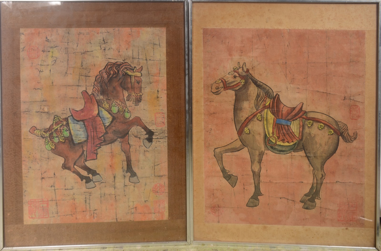 Par de desenhos representando cavalos orientais. - foto 1 de 9