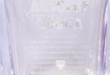 Orrefors (1898-2012),  - Lote com 5 garrafas diversas de cristal, sendo uma de vodka Absolut da marca sueca Orrefors, assinada; uma em bloco na cor lilás; e tres translúcidas,