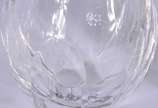 Orrefors (1898-2012),  - Lote com 5 garrafas diversas de cristal, sendo uma de vodka Absolut da marca sueca Orrefors, assinada; uma em bloco na cor lilás; e tres translúcidas,