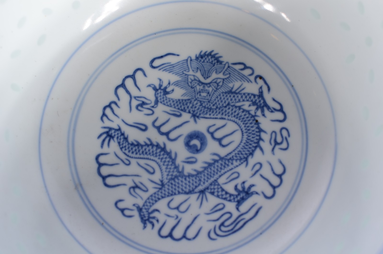 Conjunto com tres bowls grandes de porcelana chinesa "grão arroz" e 4... - foto 7 de 8
