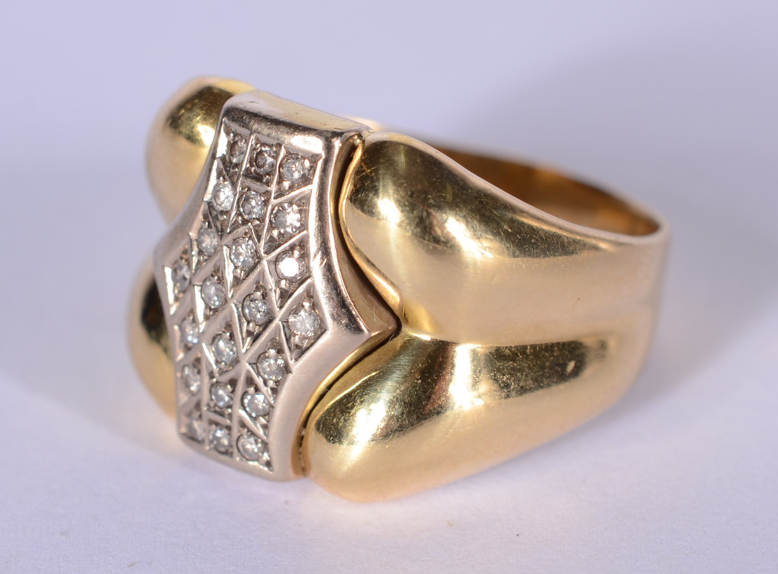Anel de ouro 18 k., contraste 750 mls com aproximadamente 22... - foto 2 de 7