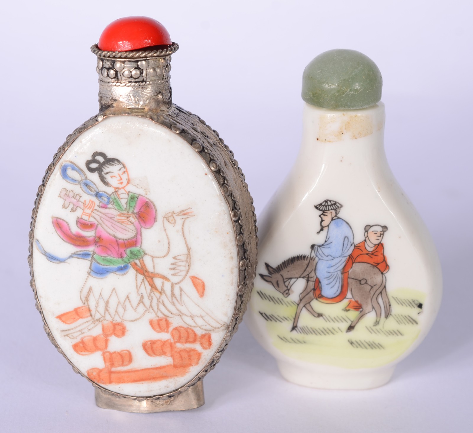 Dois pequenos perfumeiros "snuff bottle" - foto 1 de 3