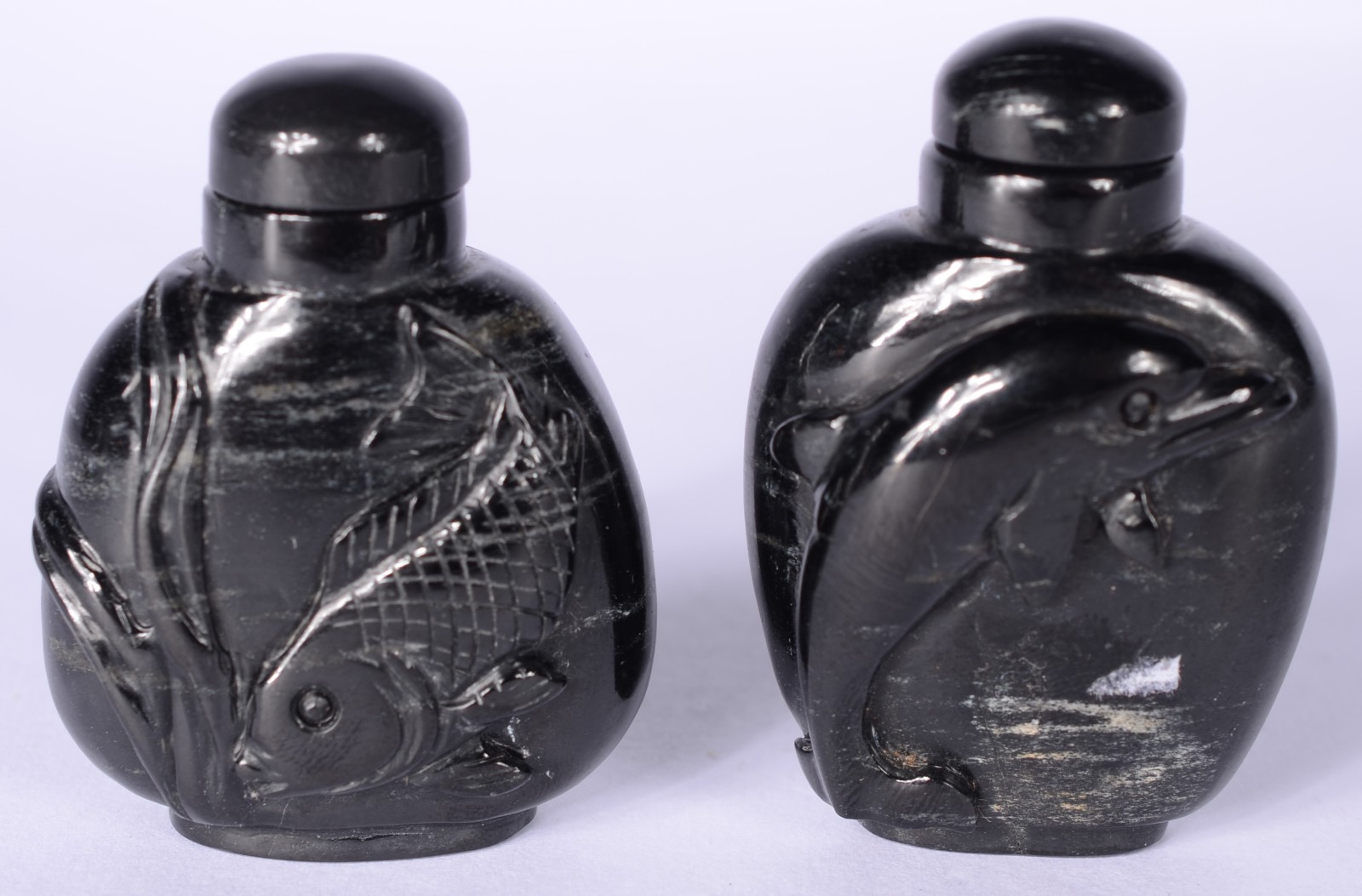 Dois pequenos perfumeiros "snuff bottle" - foto 1 de 3