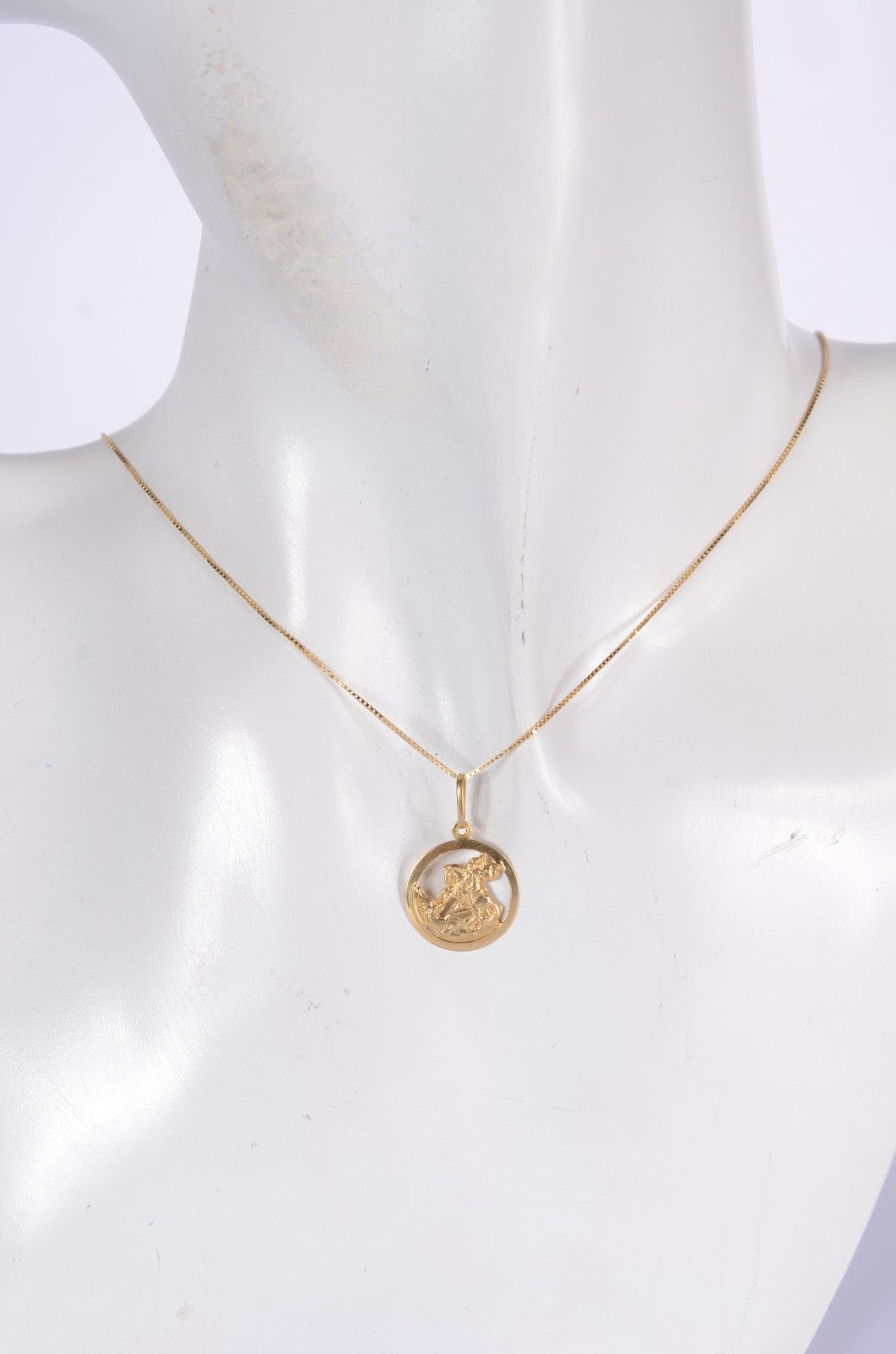 Colar com pendente de ouro 18 k., contraste 750 mls. (Por motivos de... - foto 5 de 6