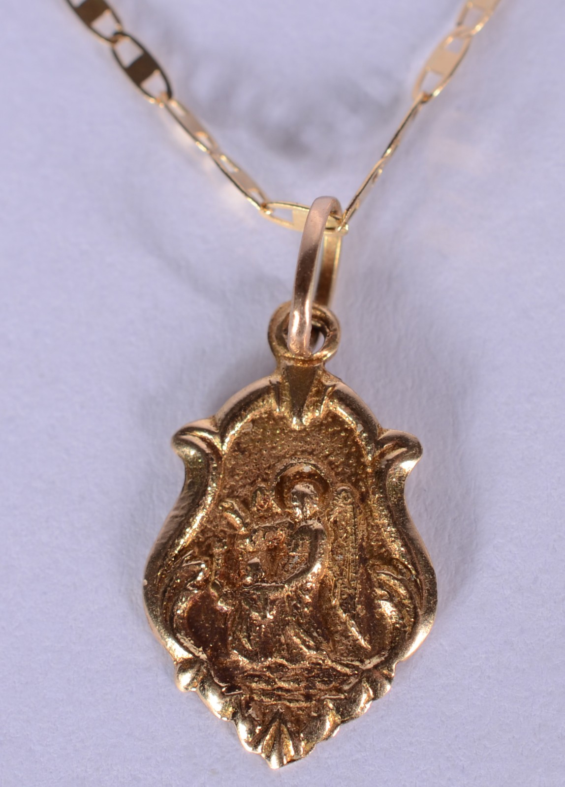 Colar com pendente anjo de guarda de ouro 18 k., contraste 750 mls... - foto 4 de 7