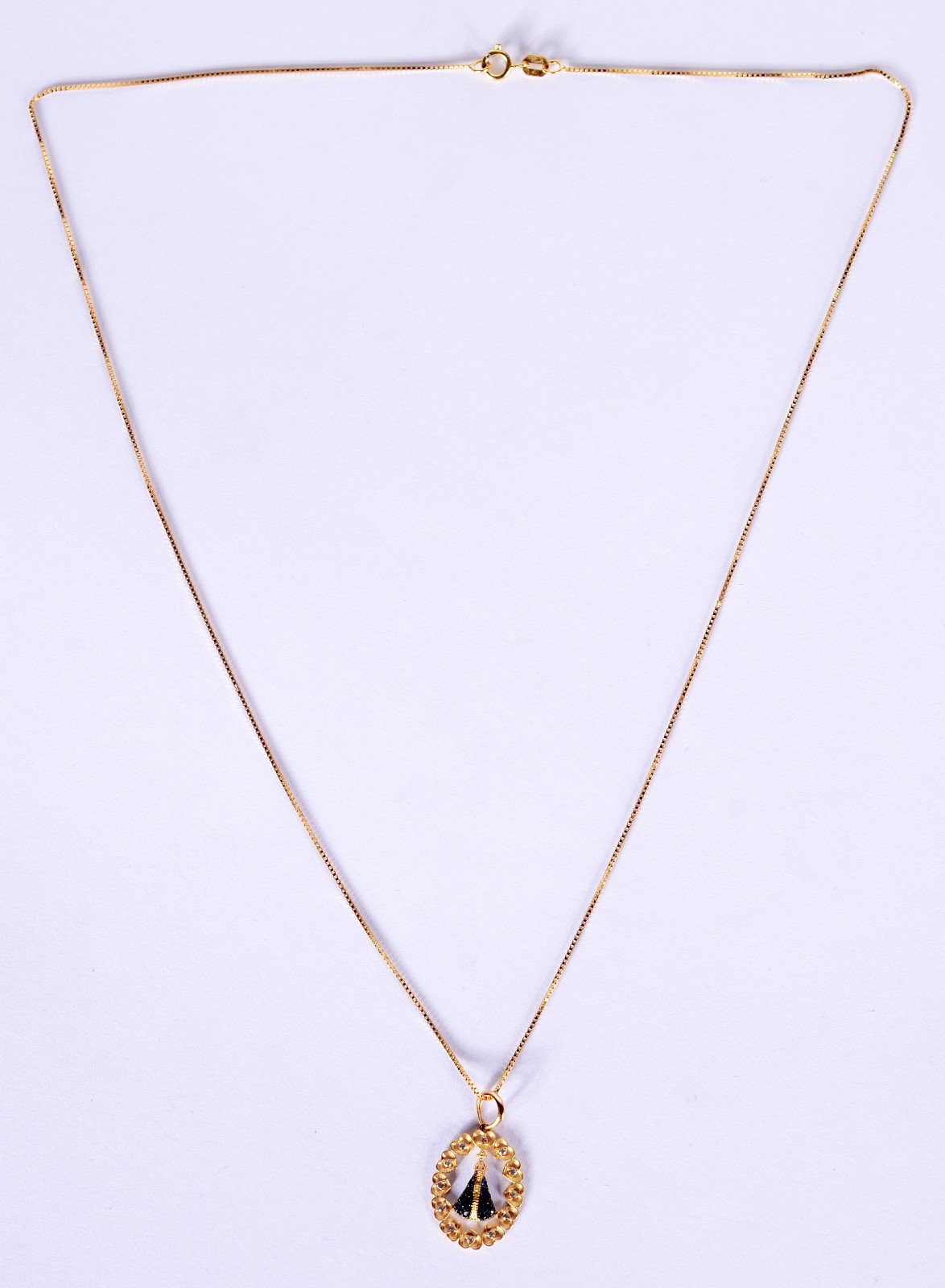 Colar com pendente de Nossa Senhora de Aparecida de ouro 18 k... - foto 1 de 6