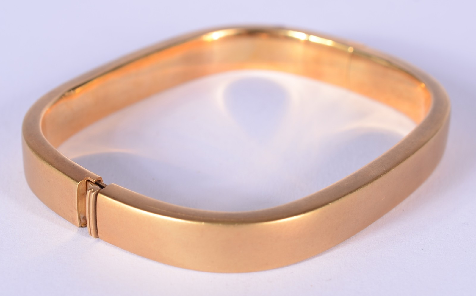 Pulseira "escrava" de ouro 18 k. (Por motivos de segurança a peça não... - foto 1 de 4