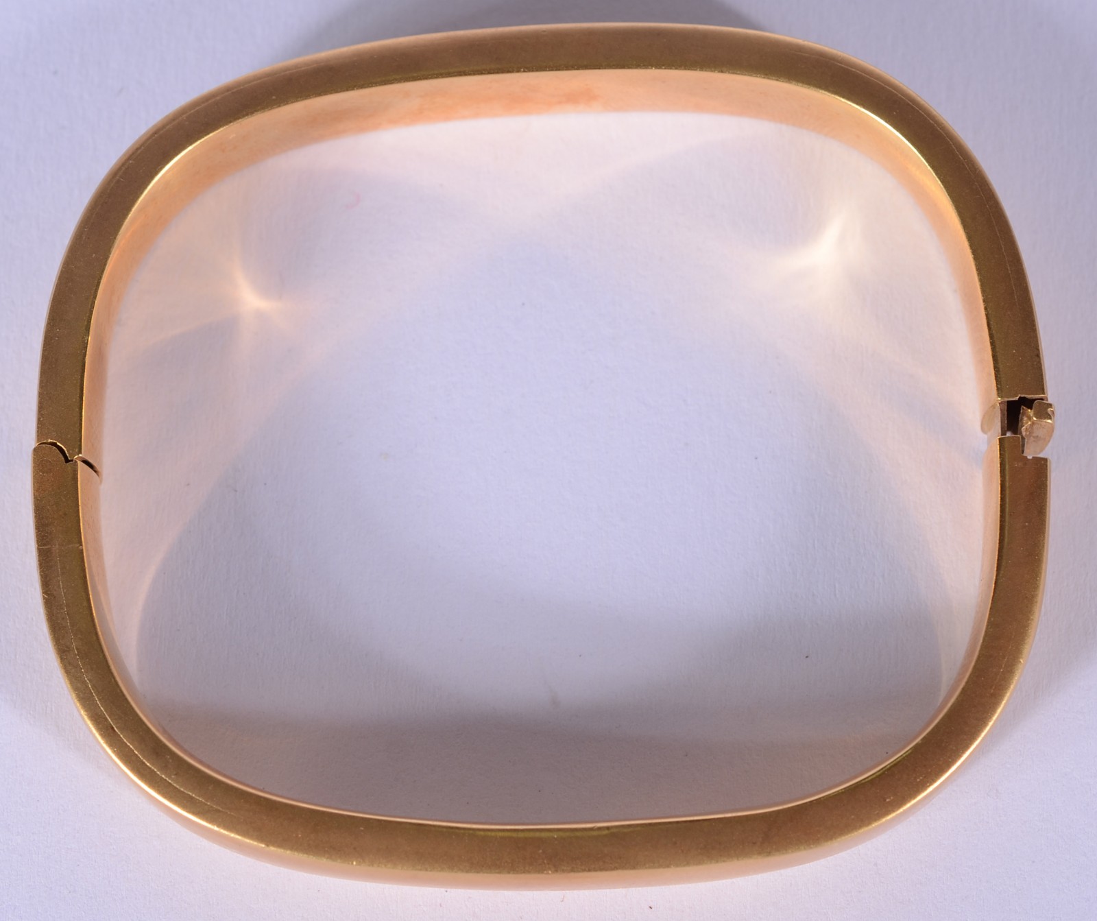 Pulseira "escrava" de ouro 18 k. (Por motivos de segurança a peça não... - foto 4 de 4
