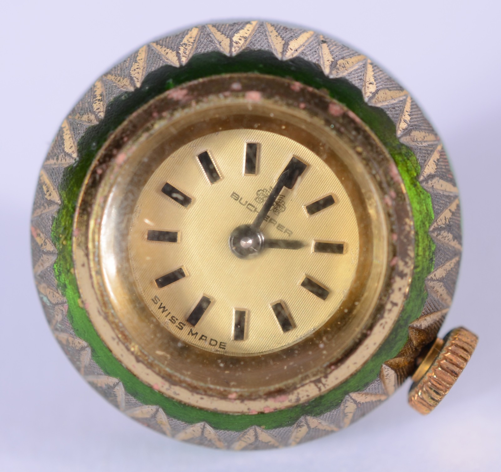 Pendente/ relógio esmaltado. - foto 2 de 3