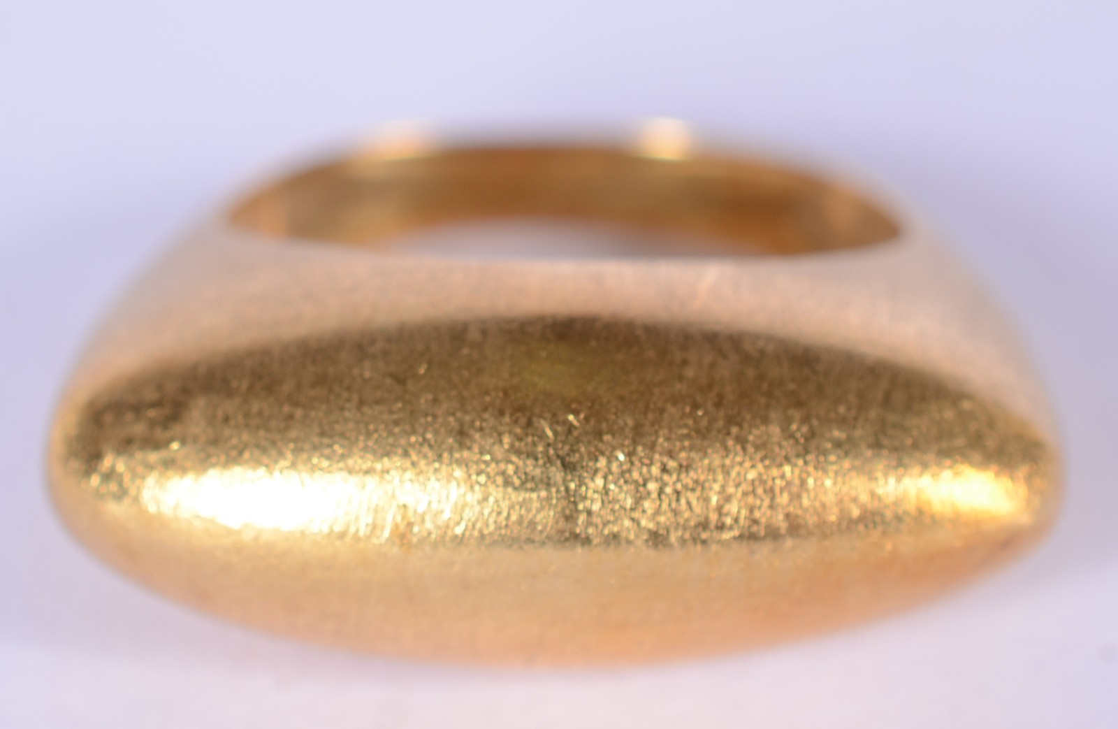 Anel de ouro 18 k. (Por motivos de segurança a peça não se encontra... - foto 2 de 7