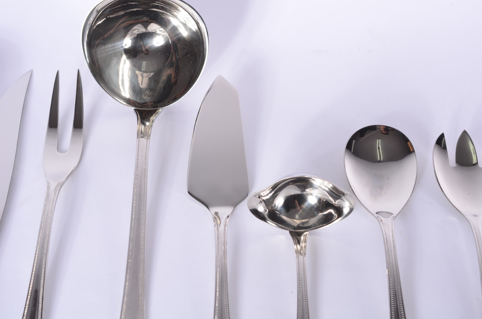 Faqueiro de aço inox da Roberto Simões, composto de: 12 garfos, 12... - foto 5 de 10