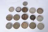 Lote com 16 moedas diversas de prata. - Lote com 16 moedas diversas de prata.