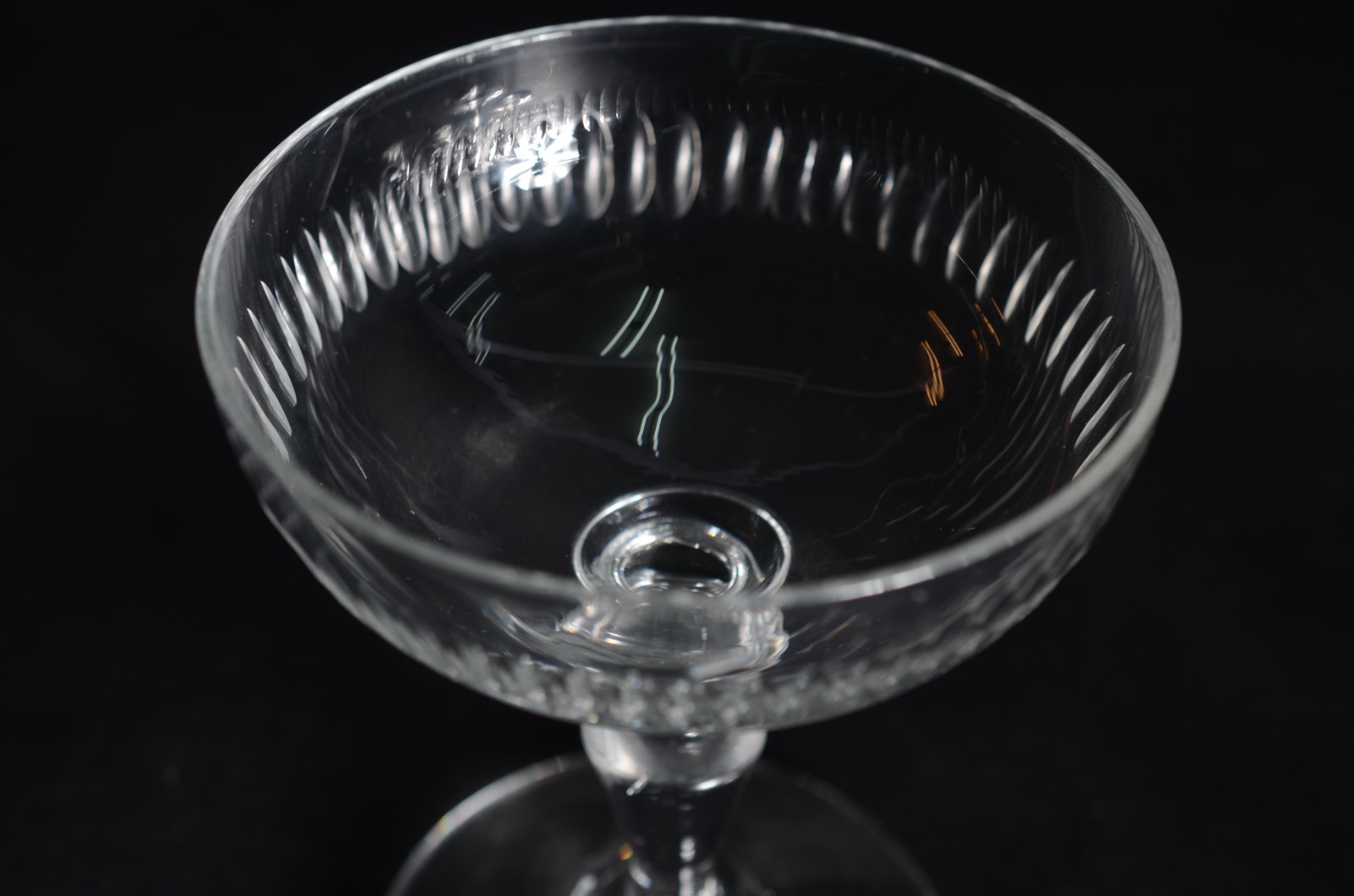 Conjunto com 10 taças de cristal para champagne. - foto 3 de 4