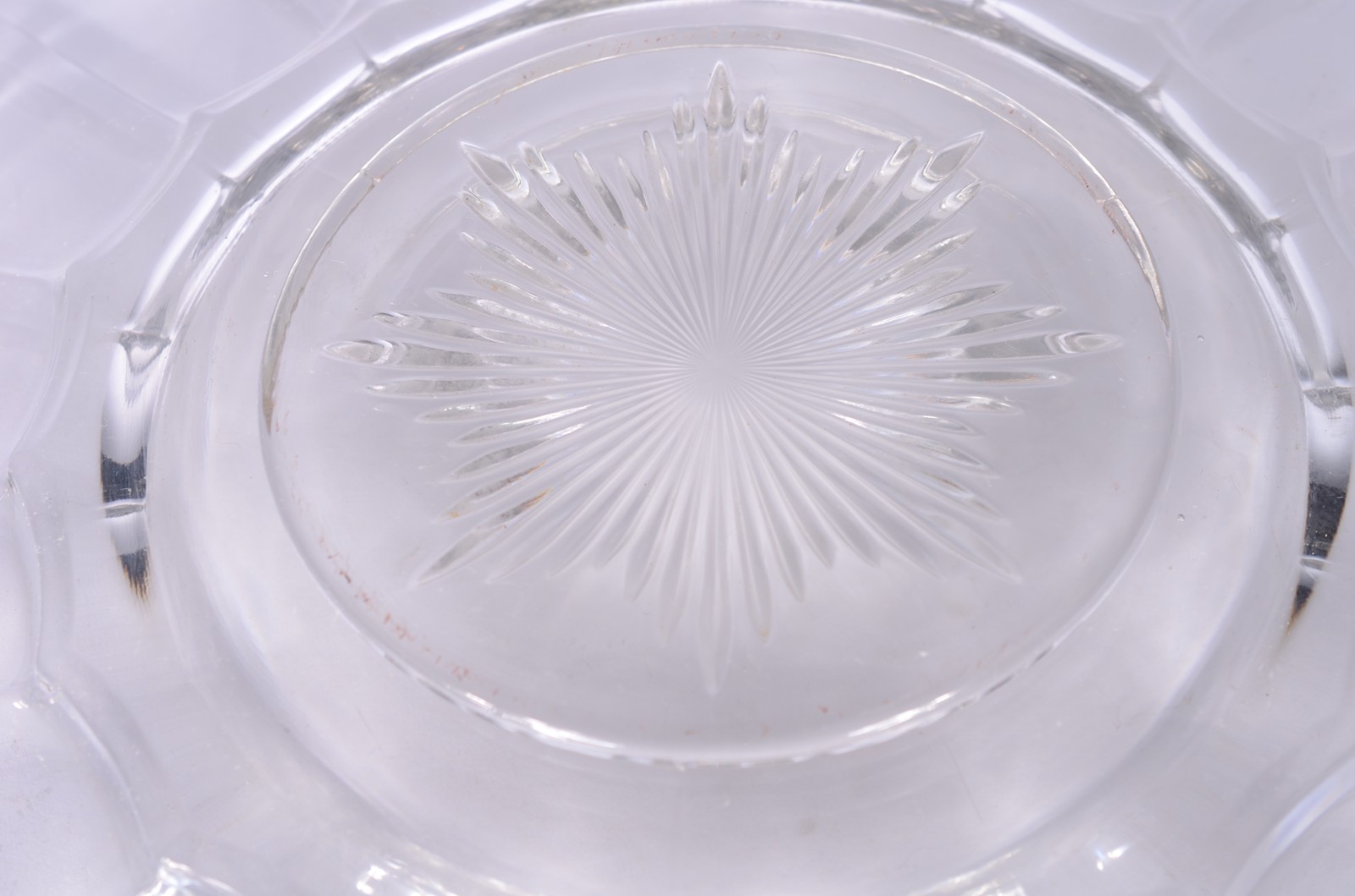 Grande prato para sobremesa de cristal europeu lapidado. - foto 7 de 7