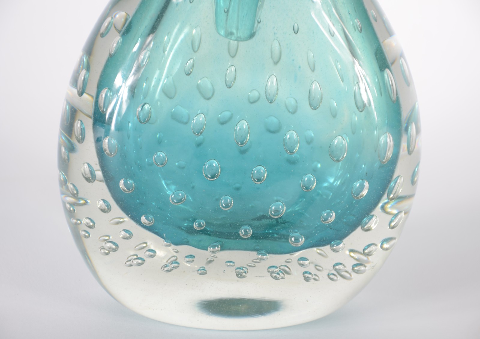 Garrafa de vidro decorativo na cor azul. - foto 4 de 6