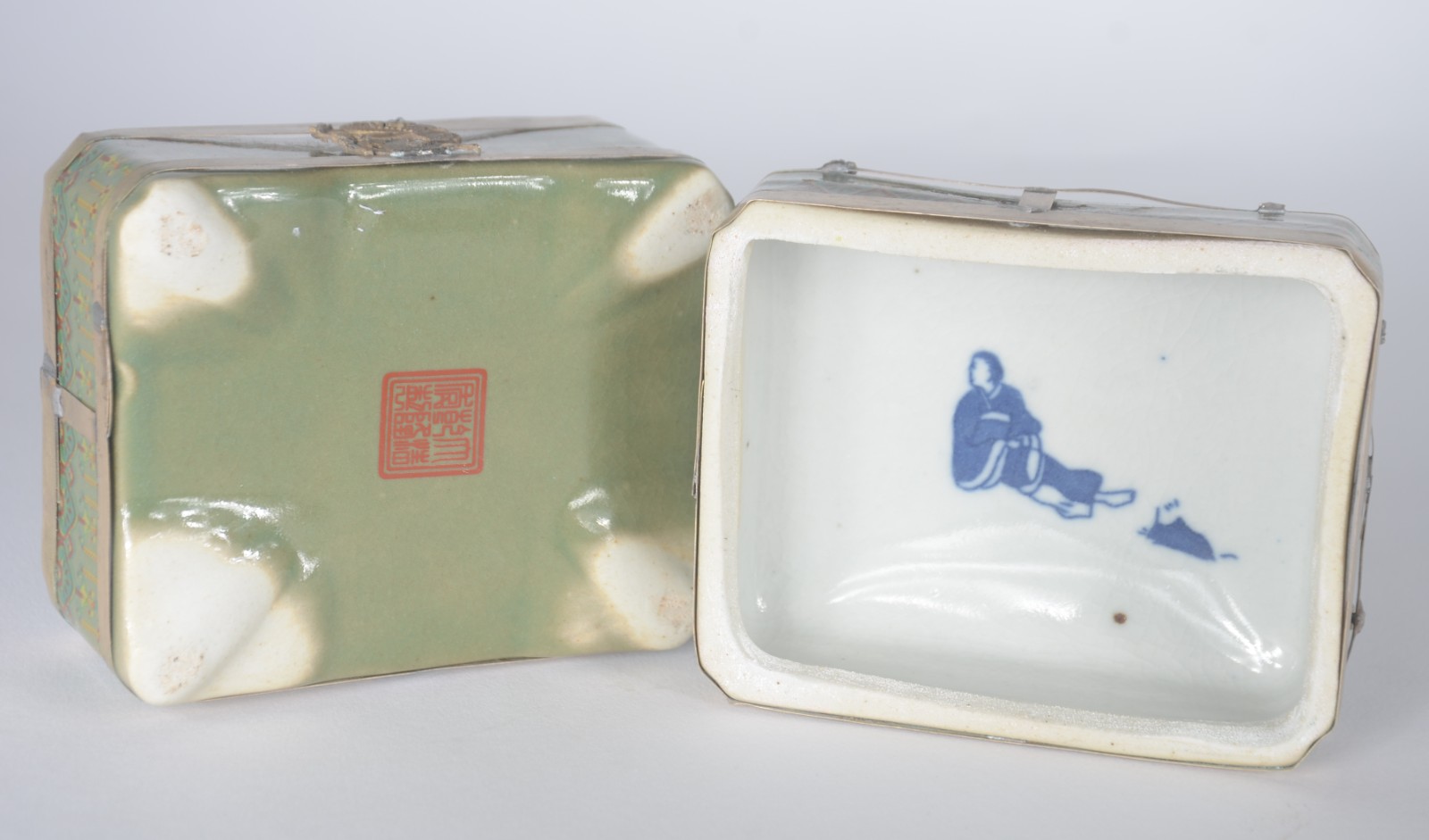 Porta jóia de porcelana com cenas "eróticas" - foto 6 de 6
