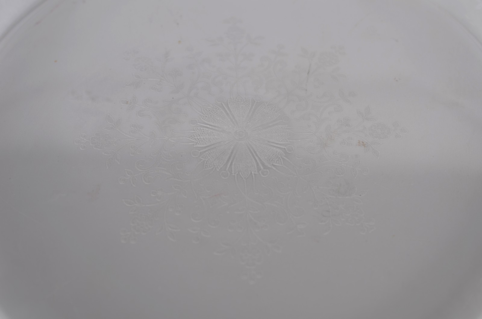Queijeira com presentoir de cristal europeu lavrado e pega de prata. - foto 9 de 9
