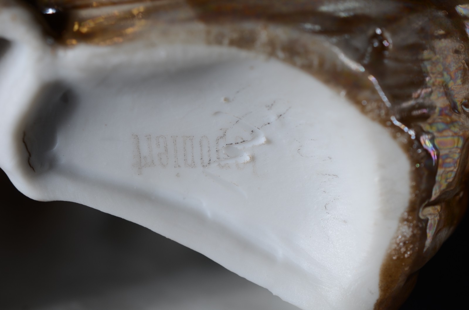 Cinco pequenas peças de porcelana, sendo: 2 paliteiros (uma asa... - foto 9 de 9