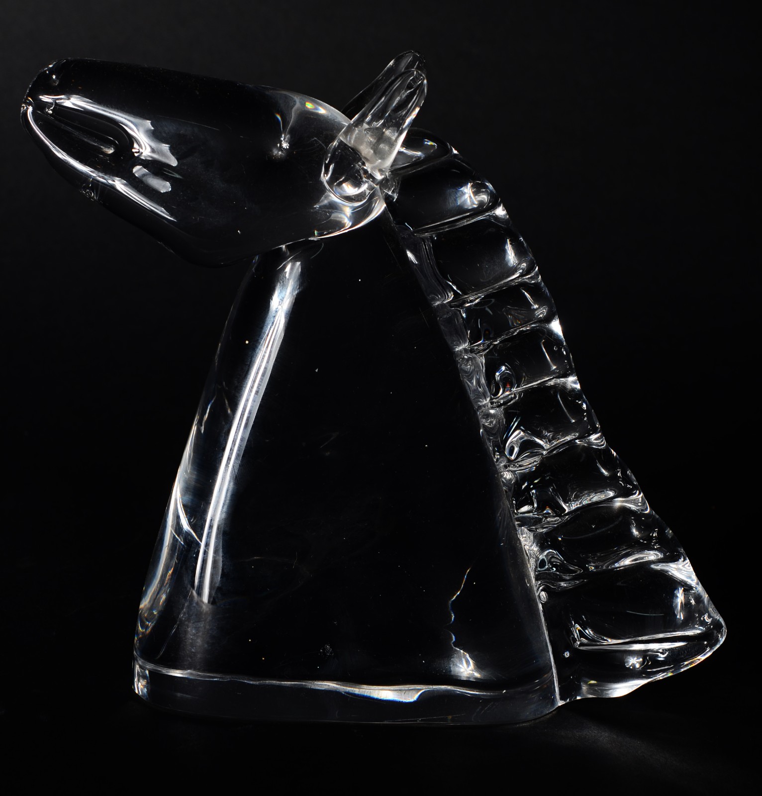 Escultura de cristal representando Cabeça de cavalo. - foto 1 de 5