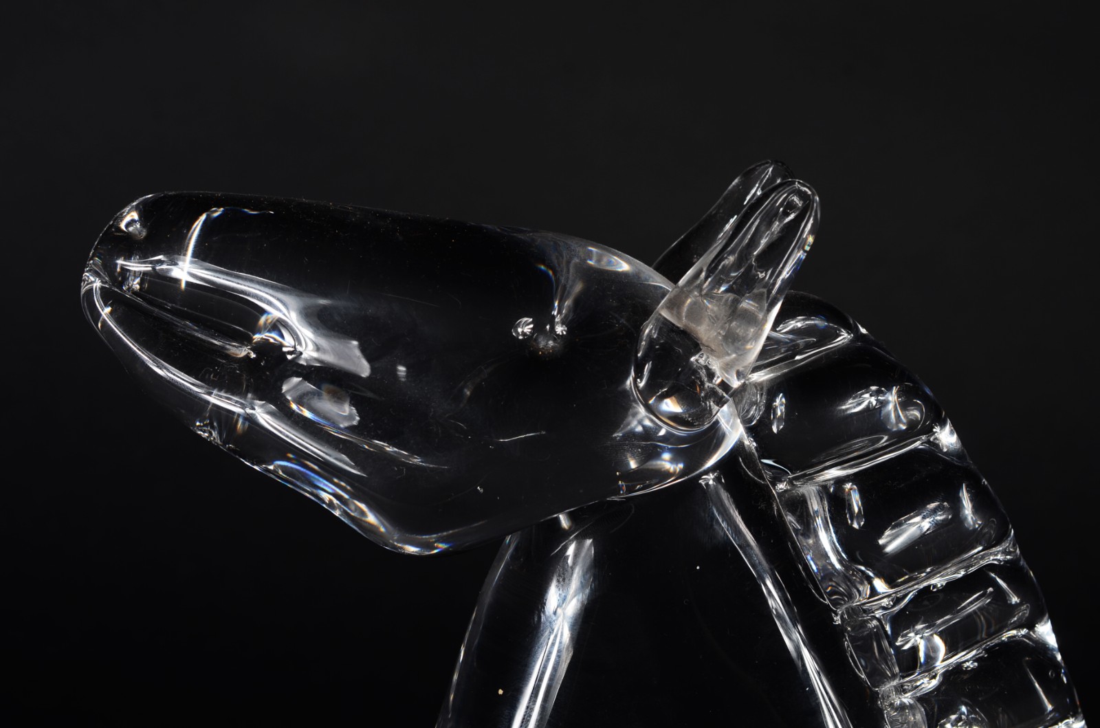 Escultura de cristal representando Cabeça de cavalo. - foto 2 de 5