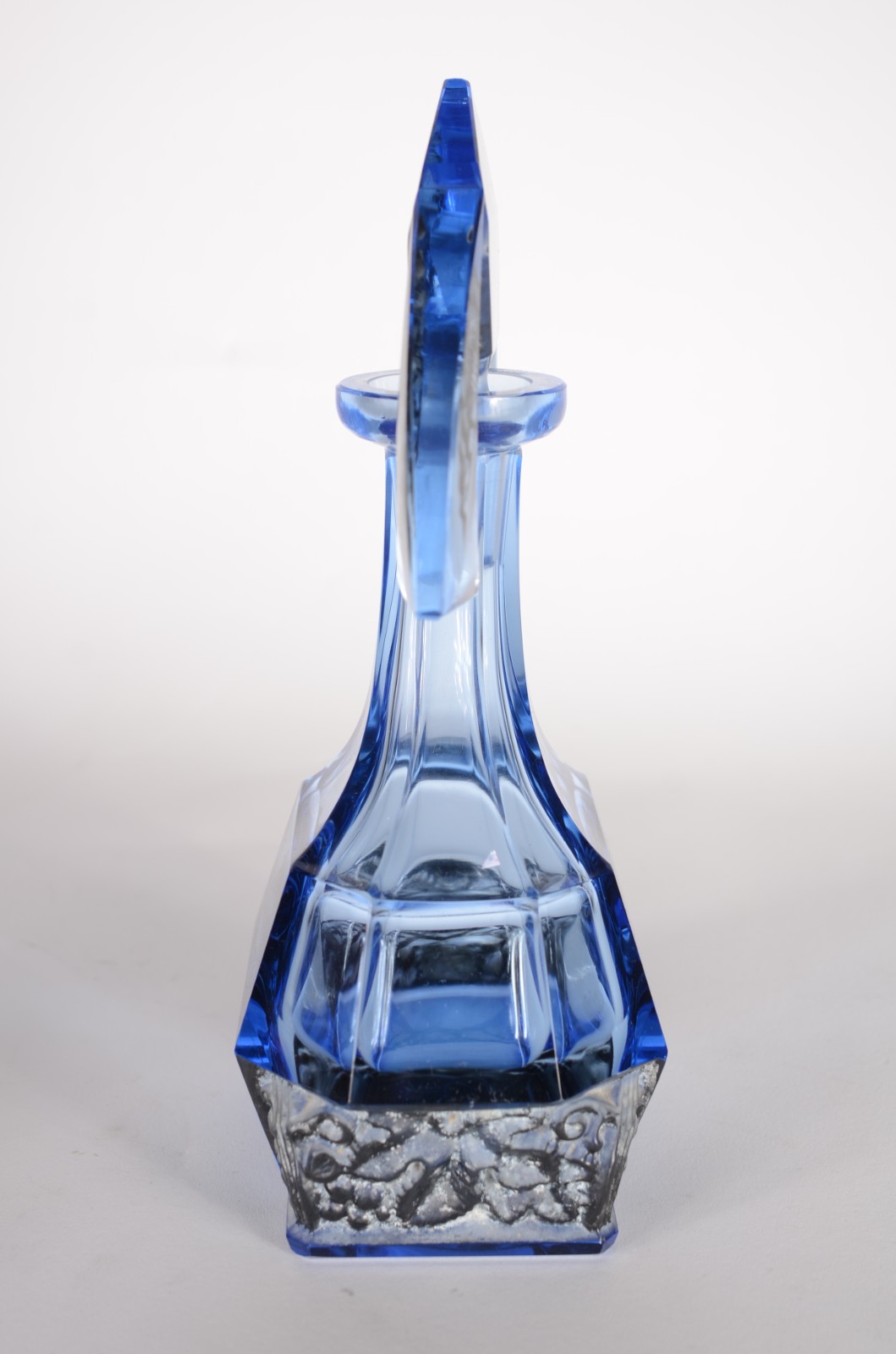 Conjunto Art Deco de licoreira com 6 copinhos de cristal azul... - foto 6 de 10
