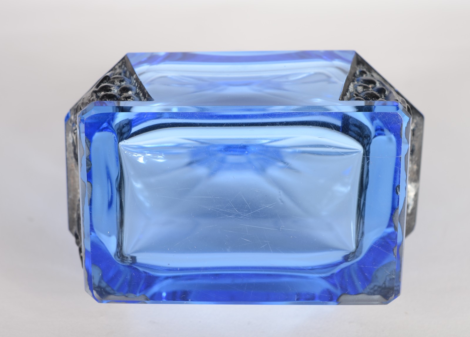 Conjunto Art Deco de licoreira com 6 copinhos de cristal azul... - foto 10 de 10